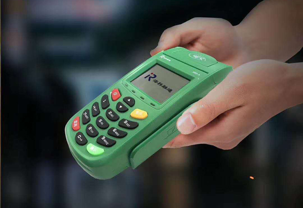 免費POS機辦理是真的嗎？警惕陷阱，避免上當！
